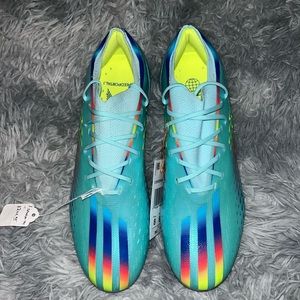 Adidas Speedportal .1 Size US 8.
Popular colourway. Willing to negotiate price.